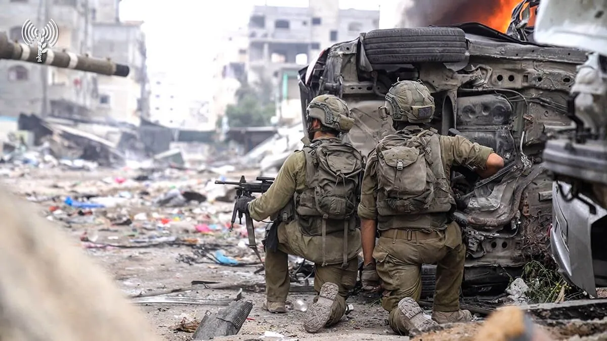 Israeli Forces Intensify Gaza Operations as Netanyahu Heads to U.S.