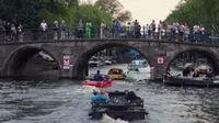 Amsterdam Bids Farewell to Amphibious Car Parade Amid Emission Rules