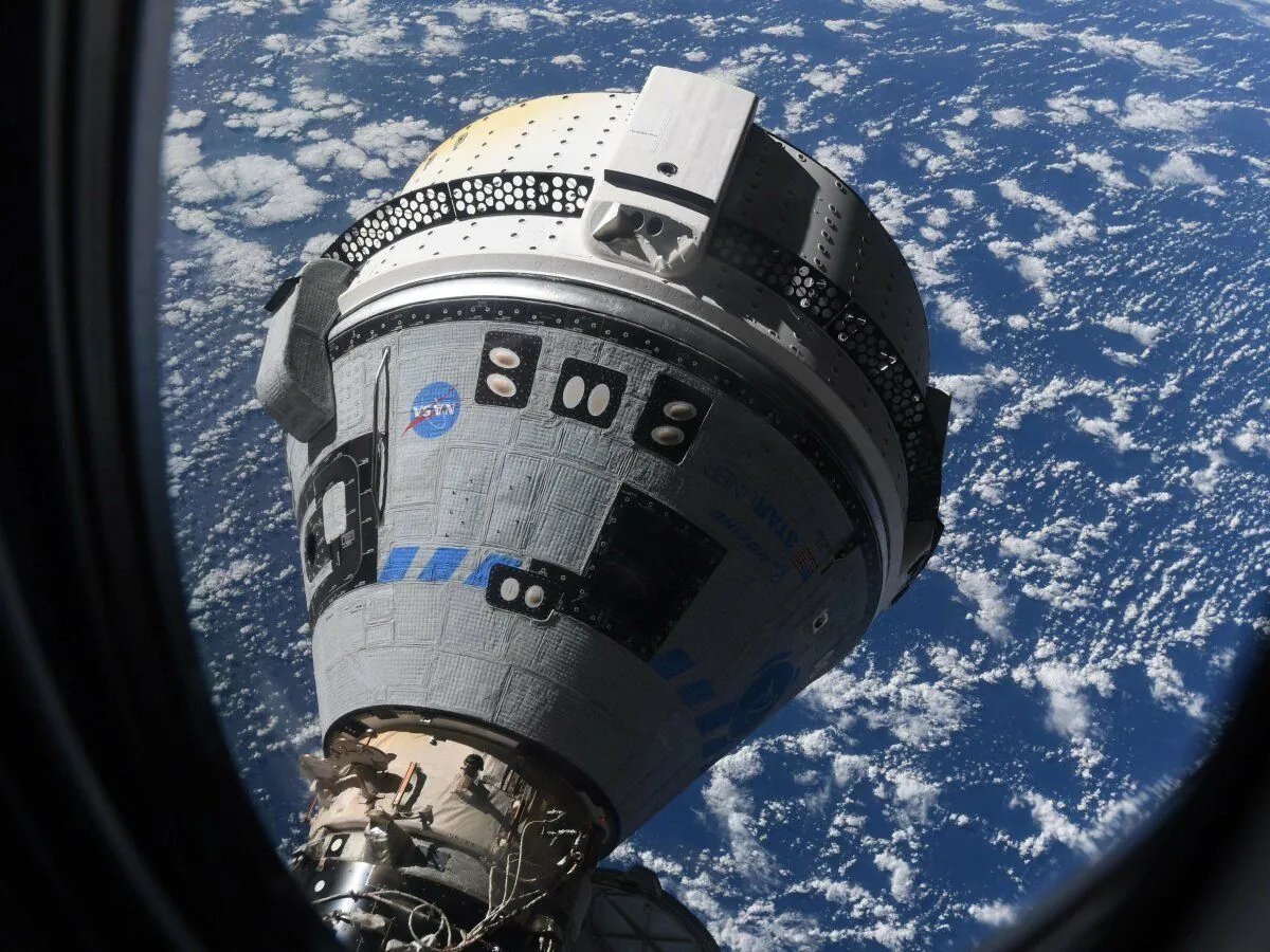 nasa-considers-spacex-backup-for-starliner-astronaut-return