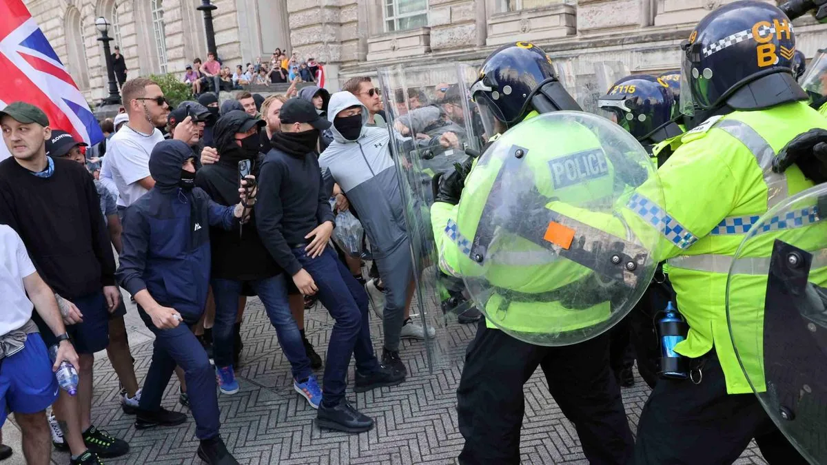 uk-grapples-with-anti-immigrant-unrest-amid-rising-tensions