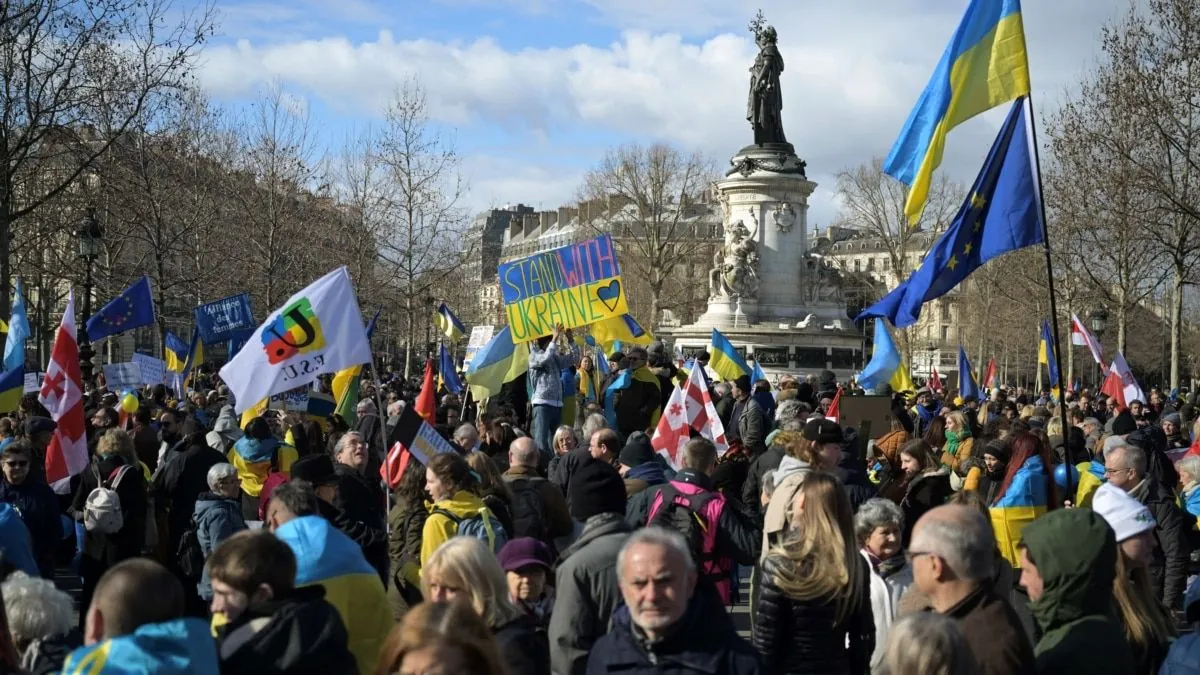 freed-russian-dissident-yashin-vows-to-continue-fight-from-berlin