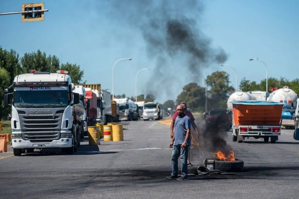 Argentine Government Halts Oilseed Workers' Strike, Impacting Grain Exports