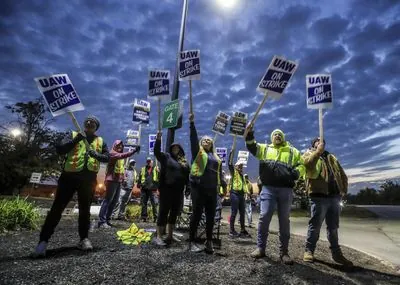 UAW Files Labor Complaints Against Trump and Musk Amid Political Tensions