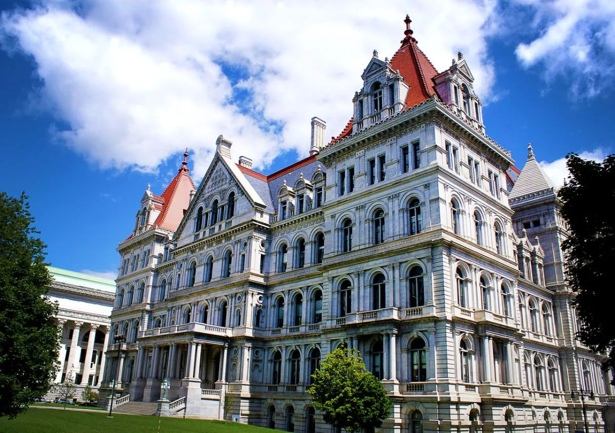 new-york-democrats-push-for-abortion-rights-in-constitutional-amendment