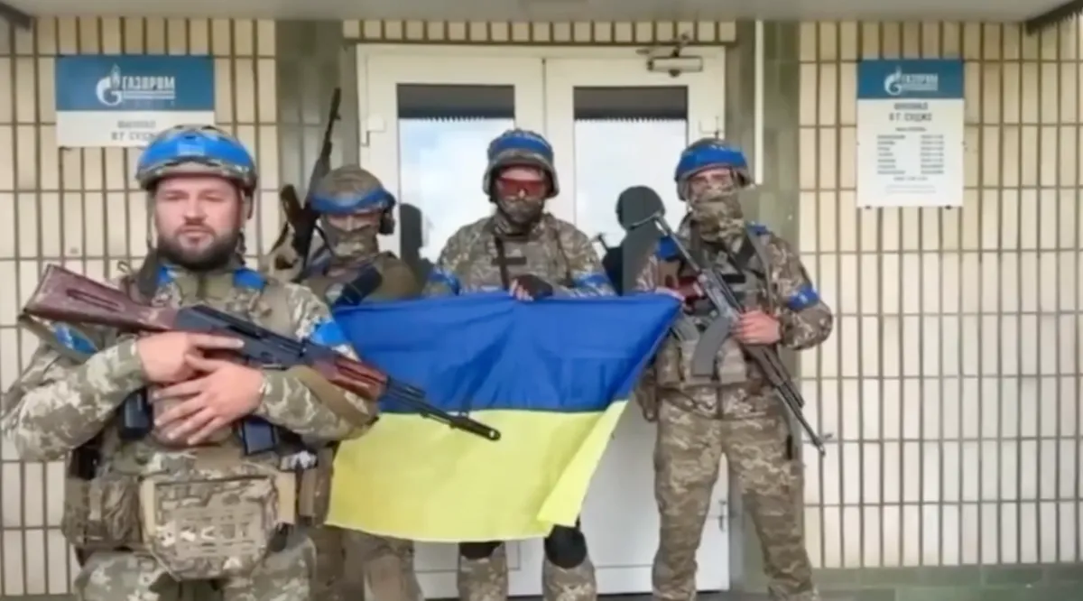 Ukrainian Forces Reportedly Enter Russian Border Town, Remove Flag