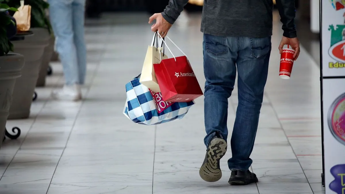 US Retail Sales Surge 1% in July, Boosting Economic Optimism