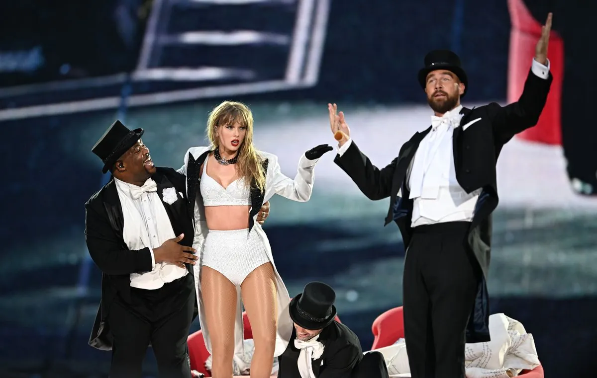 taylor-swift-fans-unite-in-london-amid-security-concerns