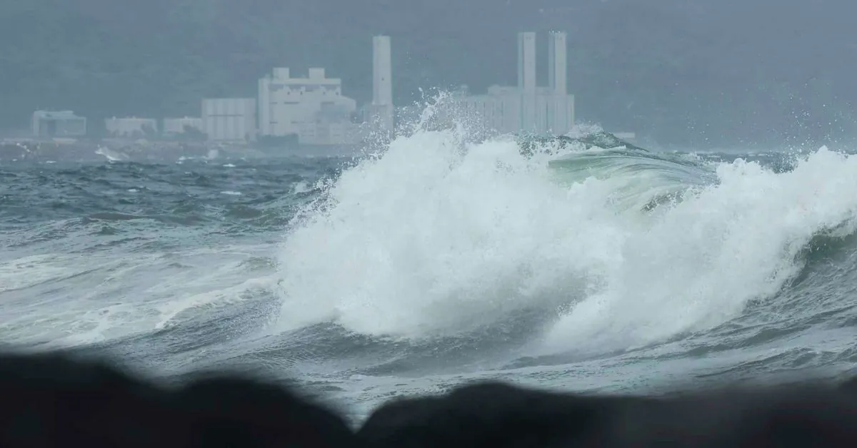 tropical-depression-drenches-south-korea-causing-minor-flooding