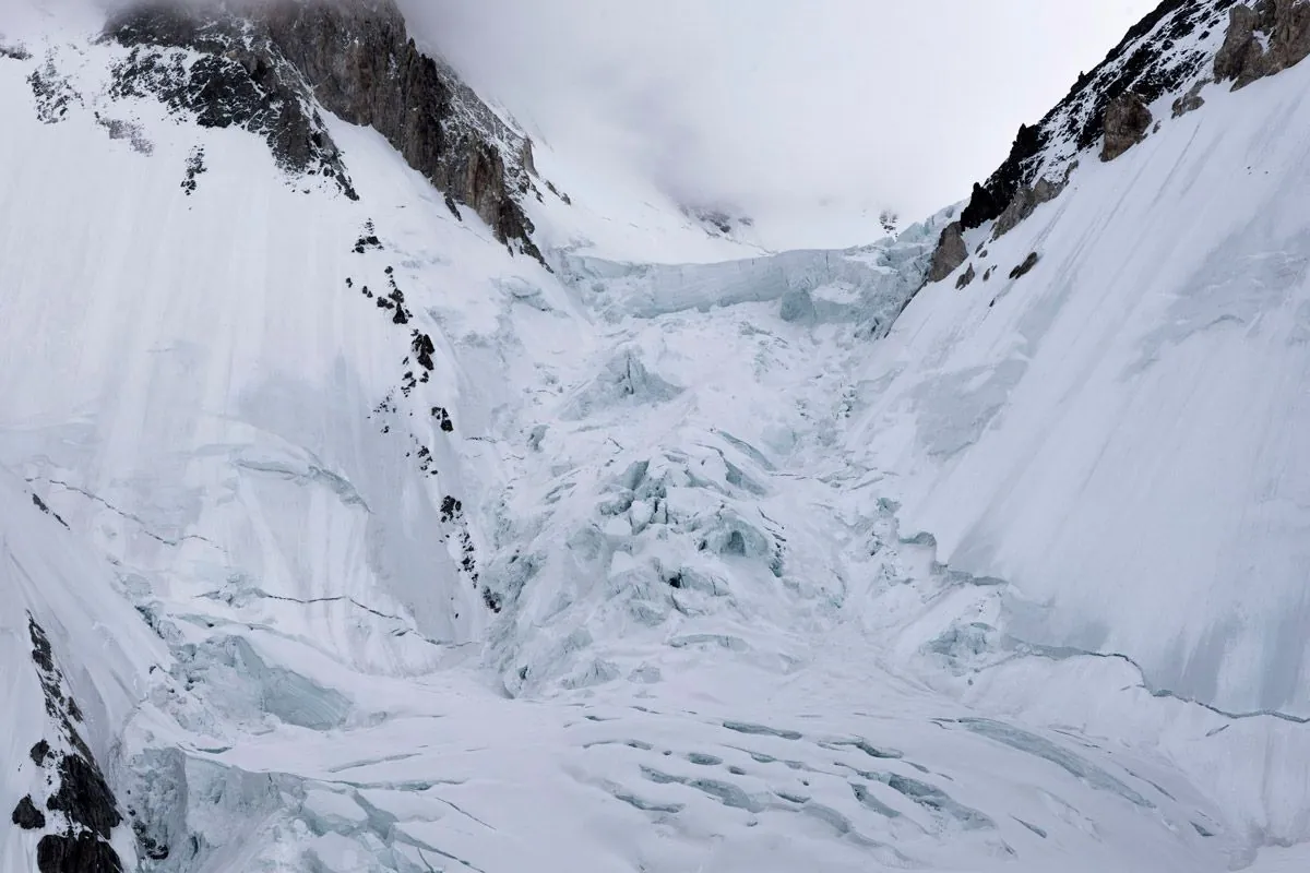 Russian Climbers Rescued from Gasherbrum Peak in Pakistan After Six Days