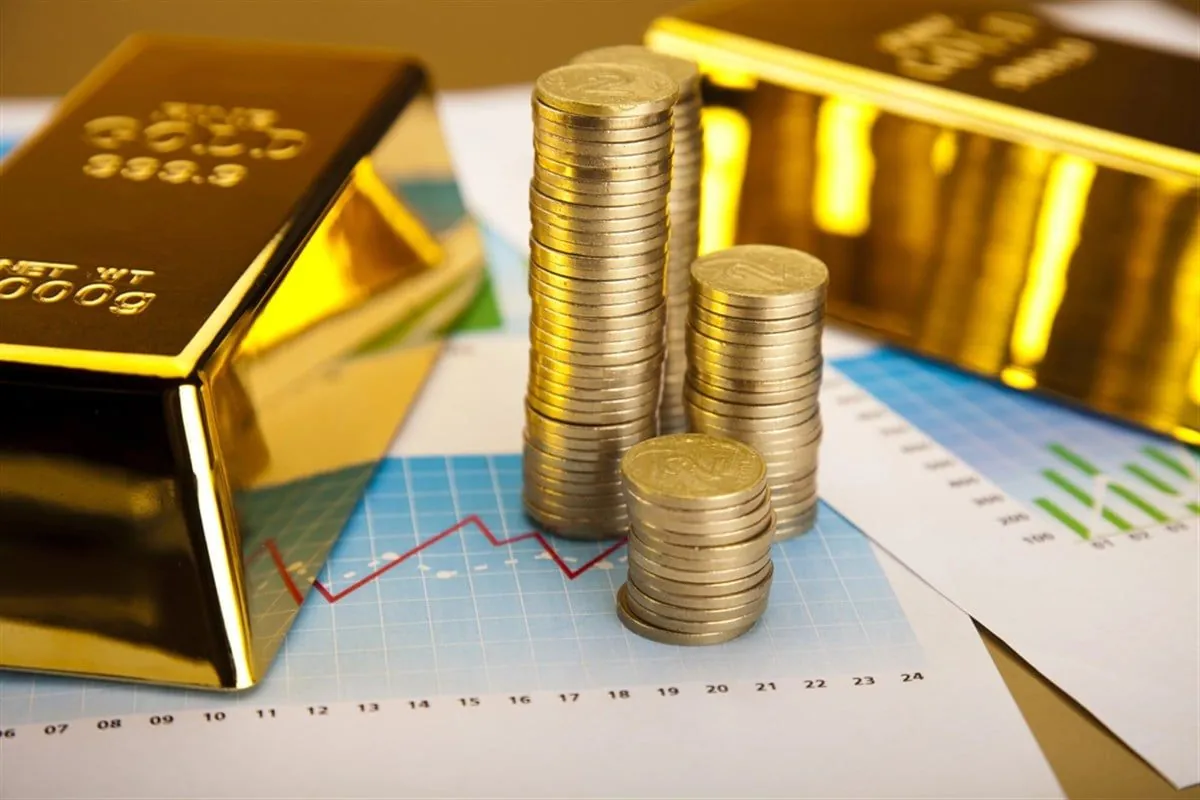 gold-hits-record-high-experts-weigh-in-on-investment-potential