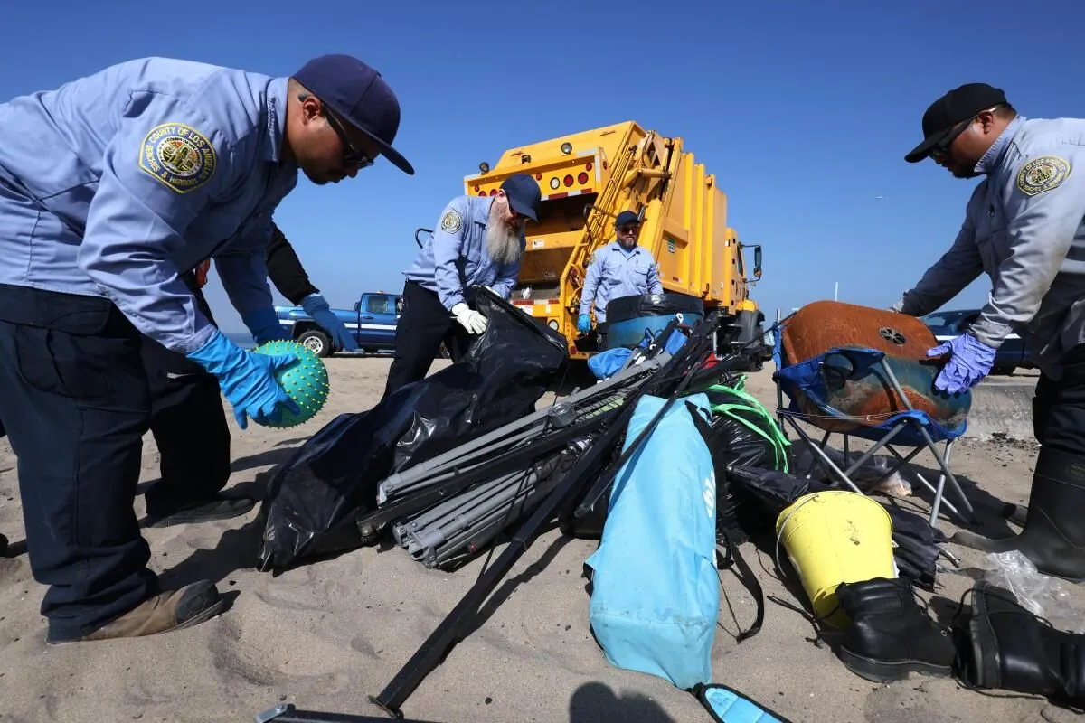 california-beach-cleared-of-homeless-camp-following-governors-order