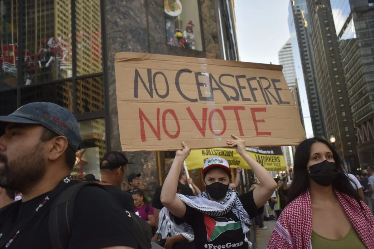 Democratic Convention Sidesteps Gaza Conflict, Sparking Pro-Palestinian Protests