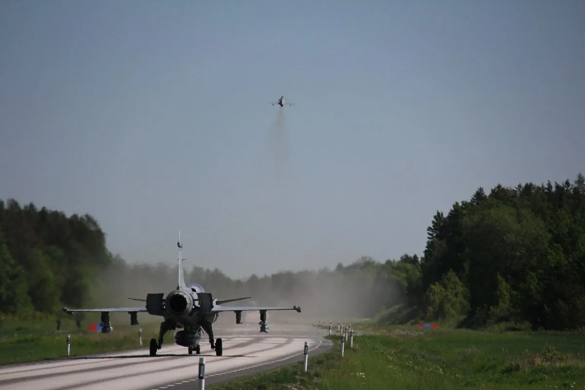 Sweden's Road-Runway System: A Lesson for NATO's Air Defense