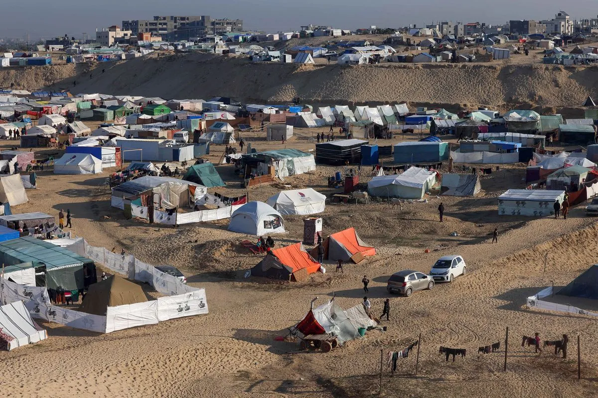 gazas-humanitarian-zone-overcrowding-and-scarcity-intensify-amid-evacuations