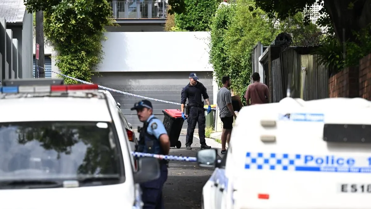 Sydney Suburb Stabbing Injures Four, Including Police Officer