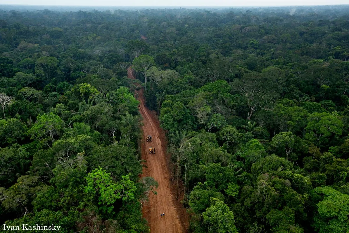 Ecuador's Oil Drilling Halt in Yasuni Park Faces Delays and Controversy