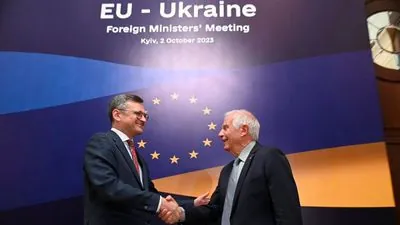 EU Diplomat Pushes for Unrestricted Use of Western Weapons by Ukraine