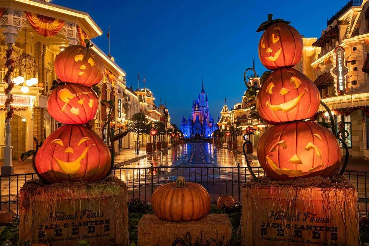 US Theme Parks Embrace Early Halloween to Boost Attendance