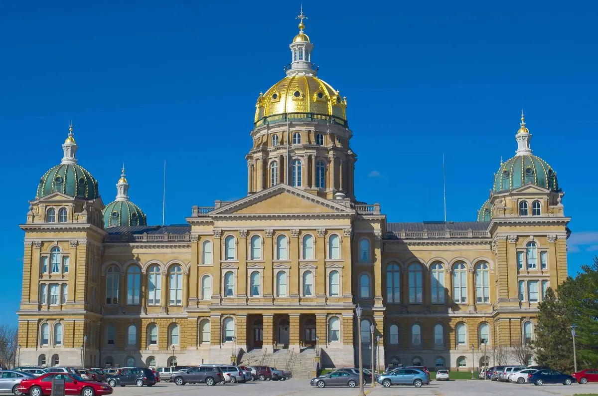 Iowa Panel Bars Libertarian Candidates from November Ballot