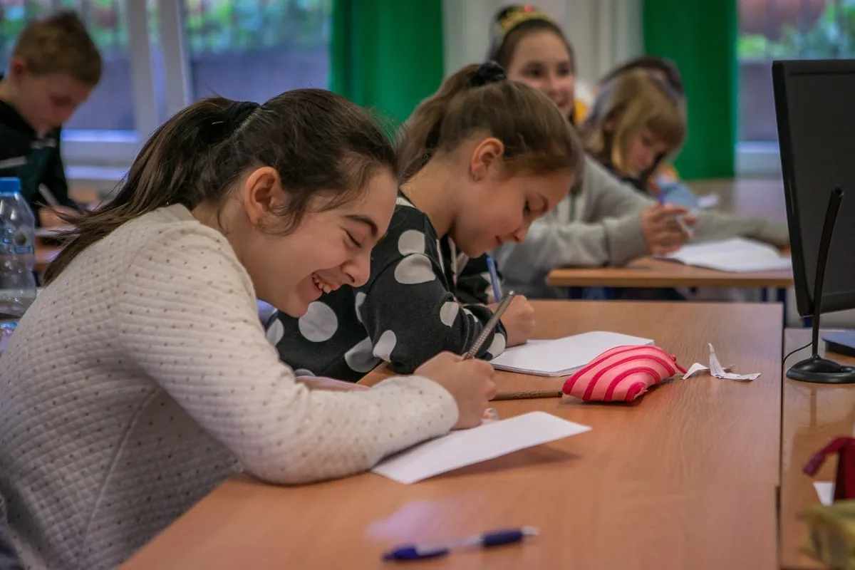 poland-mandates-school-attendance-for-ukrainian-refugee-children