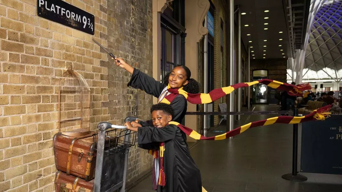 Harry Potter Fans Disappointed as King's Cross Tradition Halts