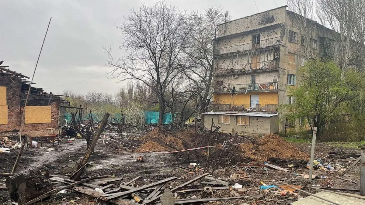 Russian Shelling Claims Life in Eastern Ukrainian Town of Kostiantynivka