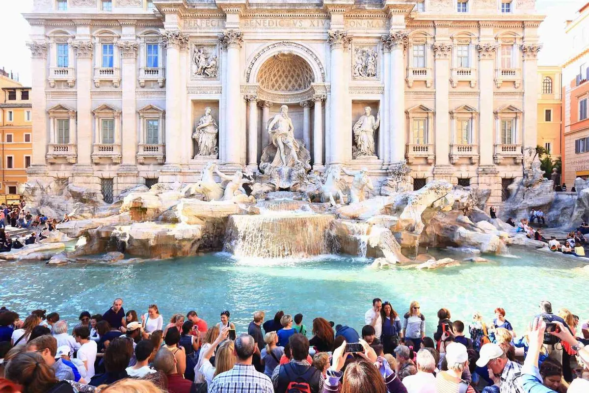 Rome Considers 2-Euro Fee for Trevi Fountain Access