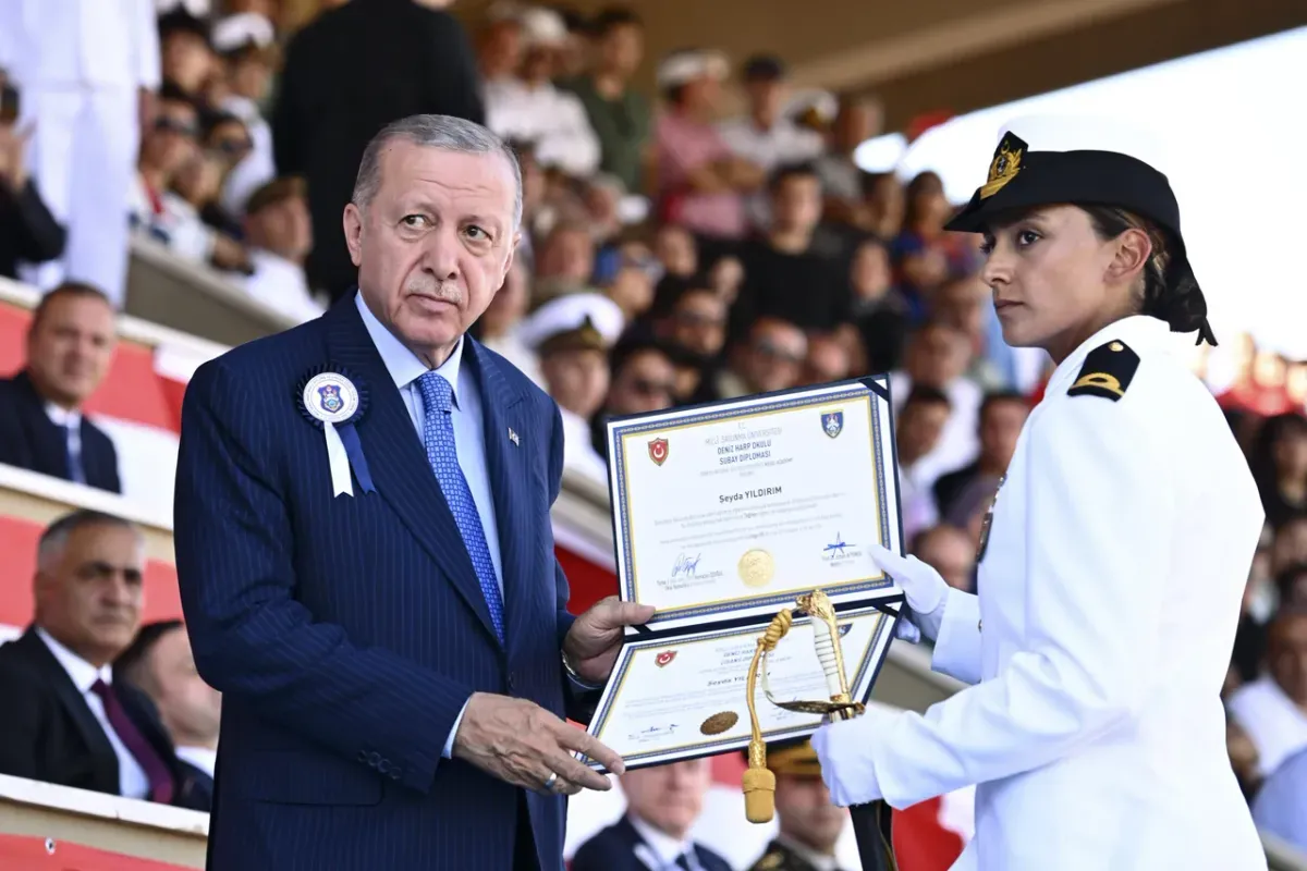 erdogan-vows-to-purge-pro-secular-military-graduates-in-turkey