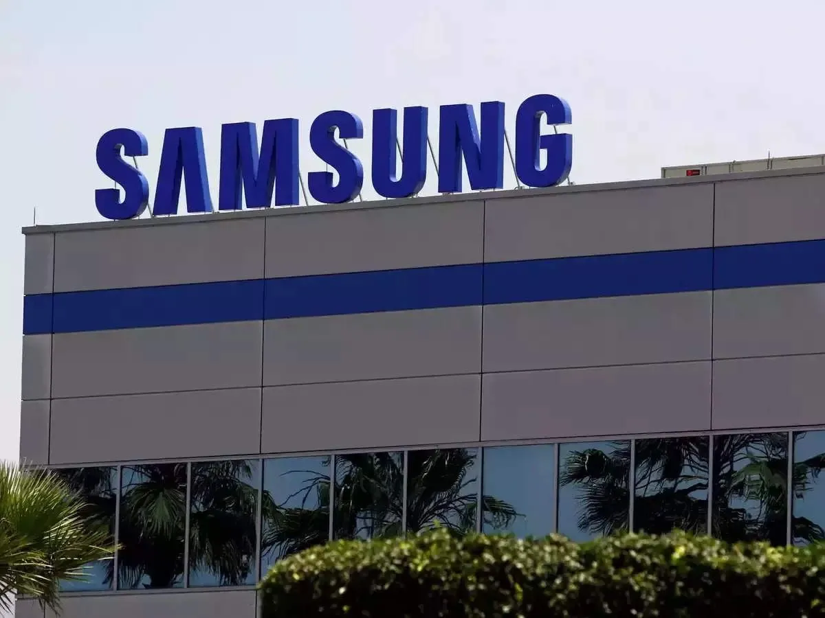 samsung-india-faces-worker-strike-at-key-electronics-plant