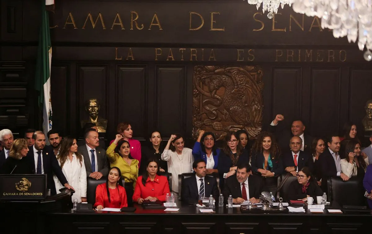 mexicos-senate-approves-controversial-judicial-reform-amid-protests