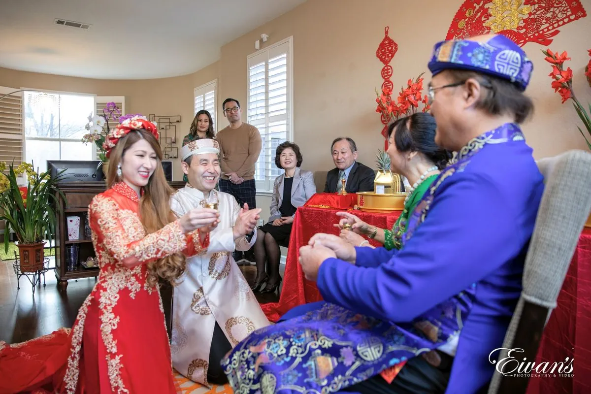 china-pushes-for-appropriate-age-marriages-to-combat-population-decline