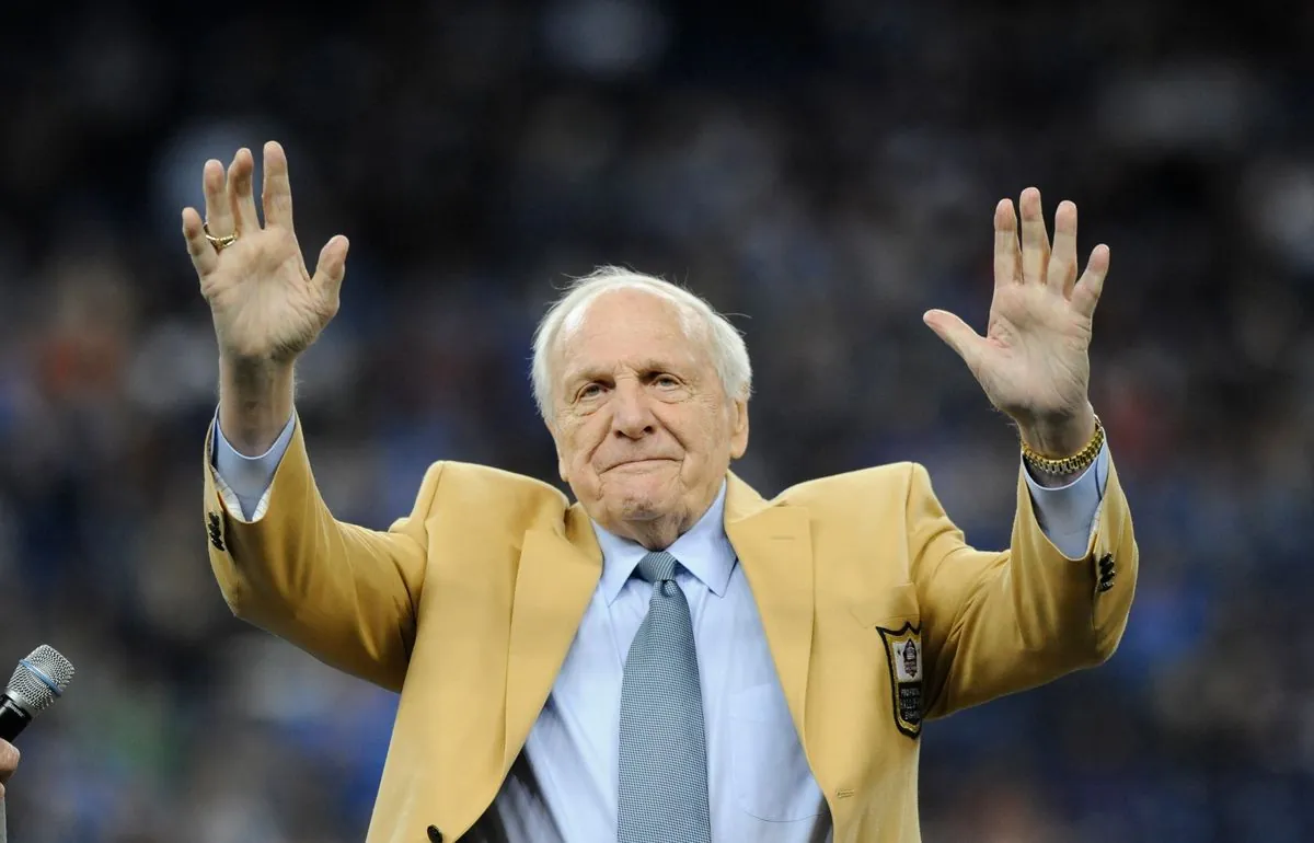 NFL Legend Joe Schmidt, Lions' Hall of Fame Linebacker, Dies at 92