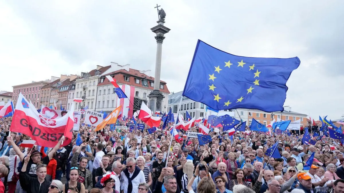 polish-opposition-rally-draws-thousands-amid-political-tensions