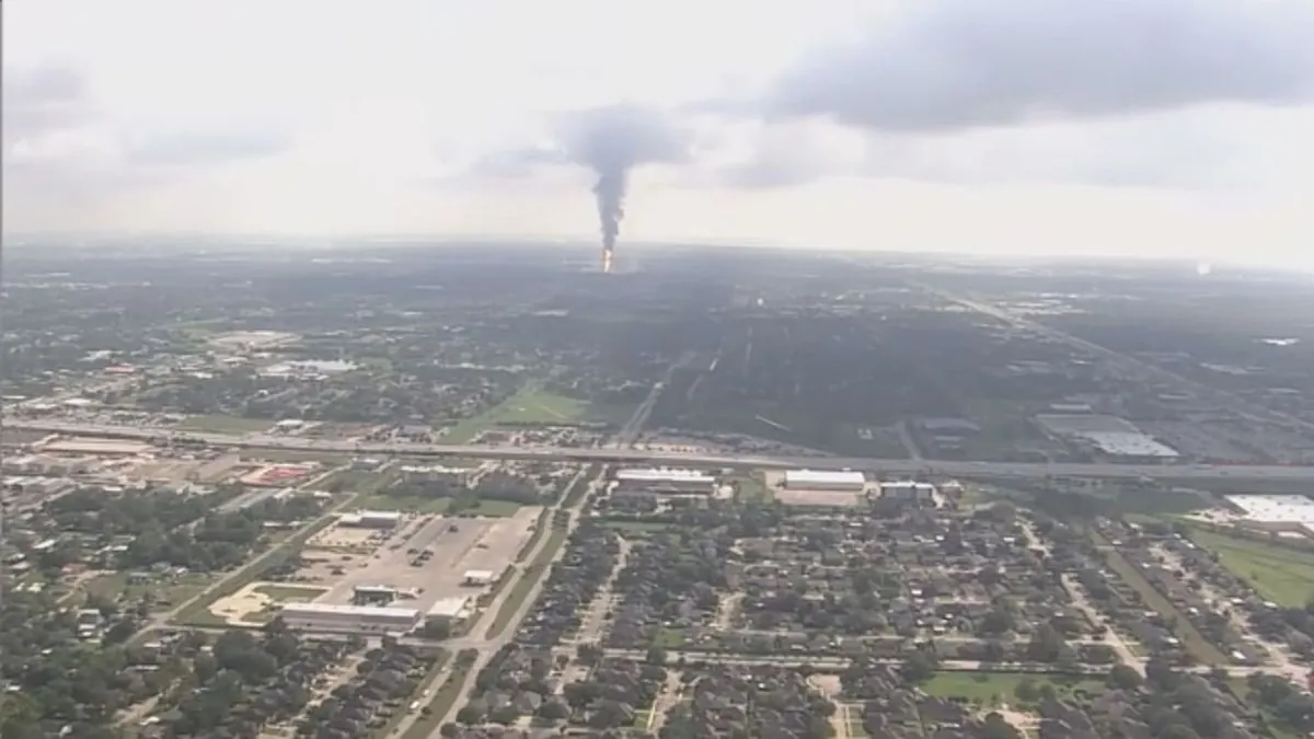 pipeline-fire-in-la-porte-causes-power-outages-and-evacuations