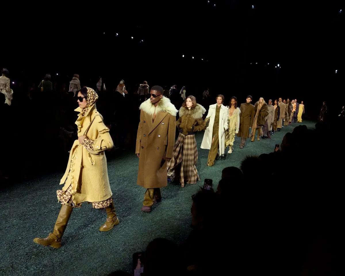 Burberry Unveils Reimagined Trenchcoats in Pastel-Hued Spring/Summer 2025 Show