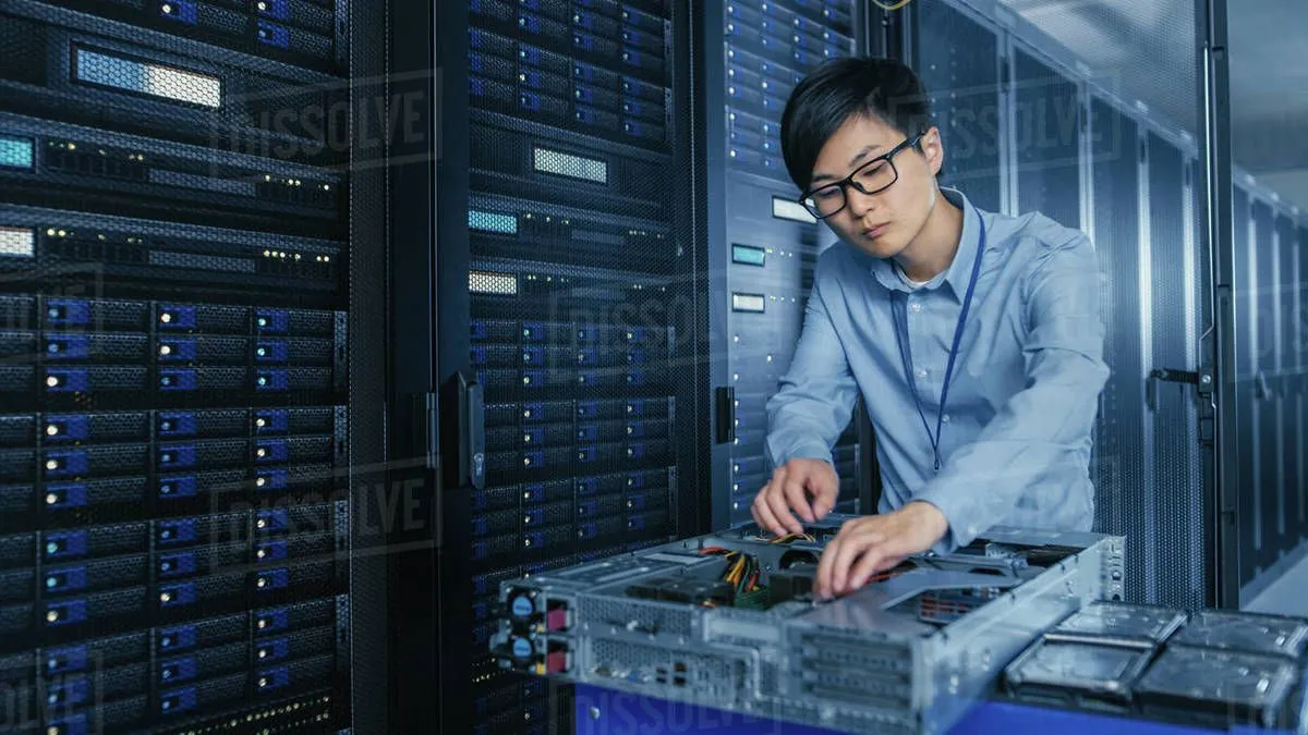 data-center-workers-the-unsung-heroes-of-the-digital-age