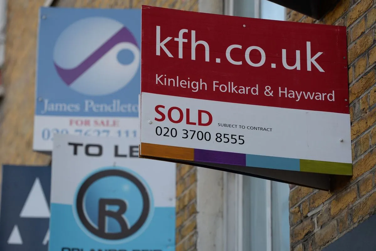 UK Housing Market Shows Mixed Signals Amid Economic Uncertainty