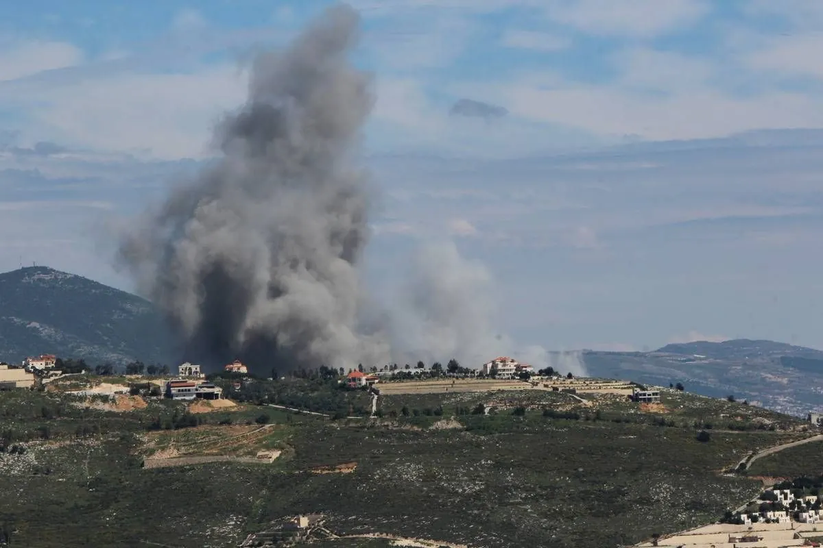 israel-strikes-hezbollah-targets-in-lebanon-amid-escalating-border-tensions