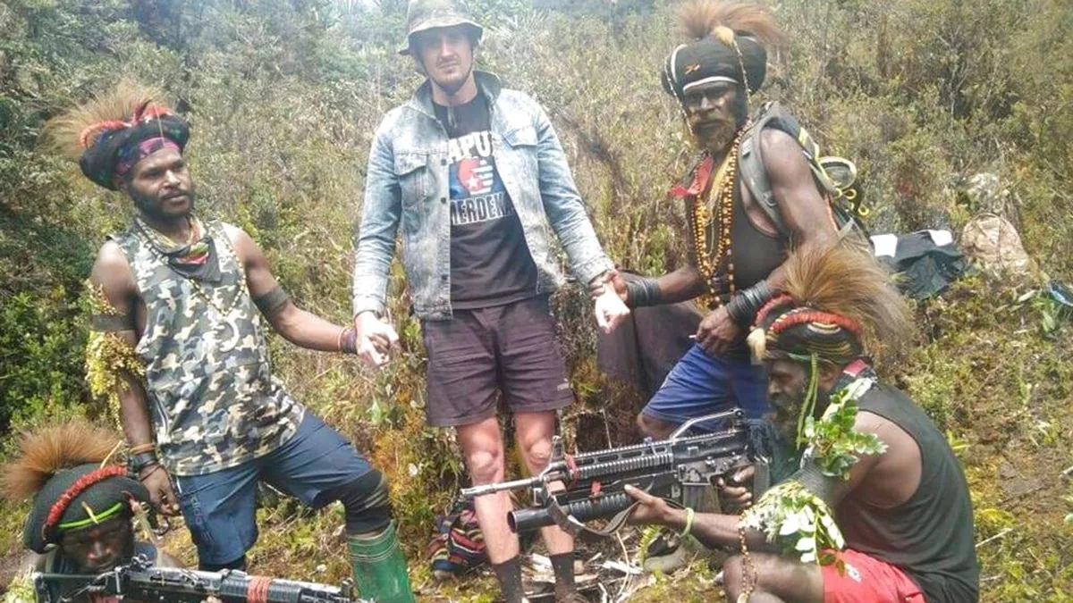 Papua Rebels Warn: Military Action Threatens NZ Pilot's Safety