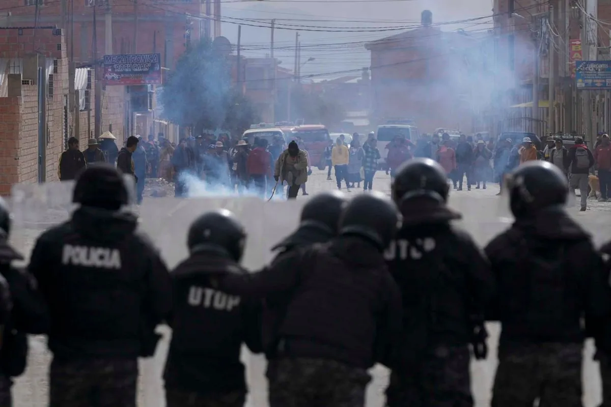 Violent Clashes Erupt in Bolivia as Political Tensions Escalate