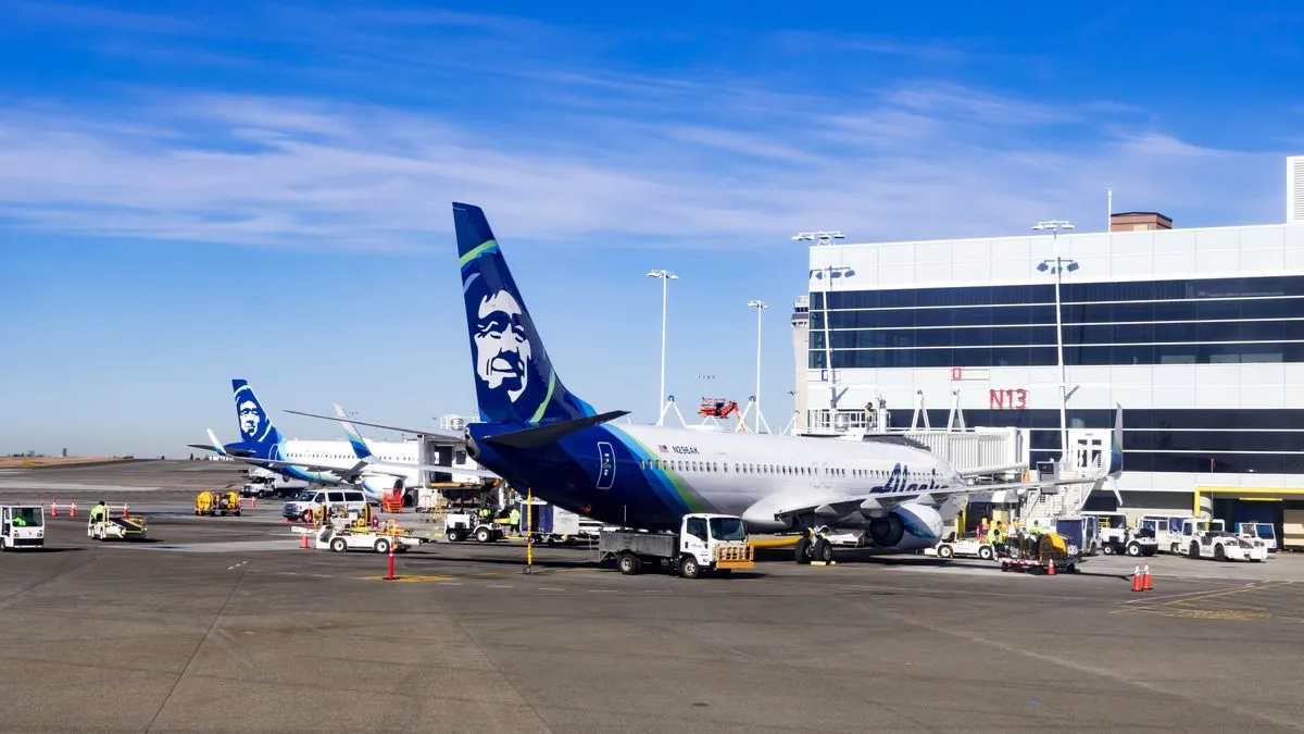 alaska-airlines-faces-brief-tech-glitch-adds-to-seattle-travel-woes