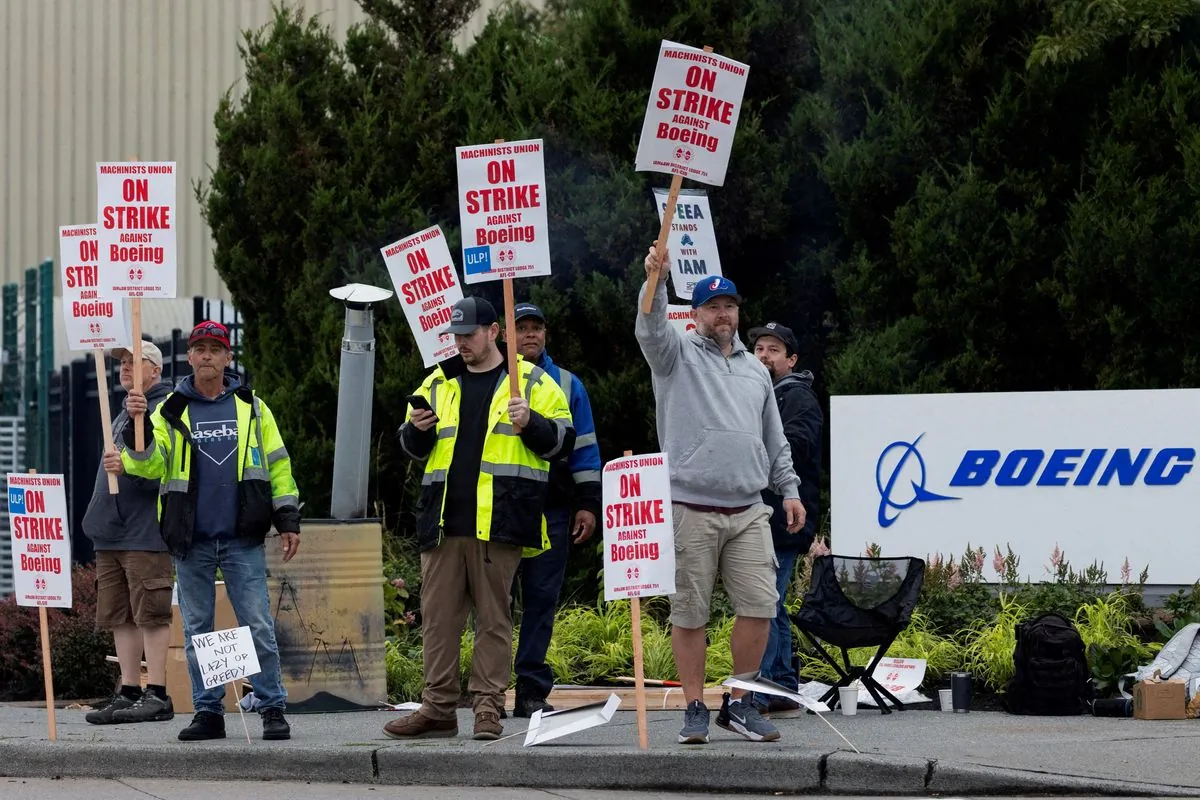 boeings-final-offer-to-striking-workers-30percent-pay-hike-and-bonuses