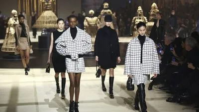 Dior's Sporty Chic: 2025 Collection Blends Athleticism and Haute Couture