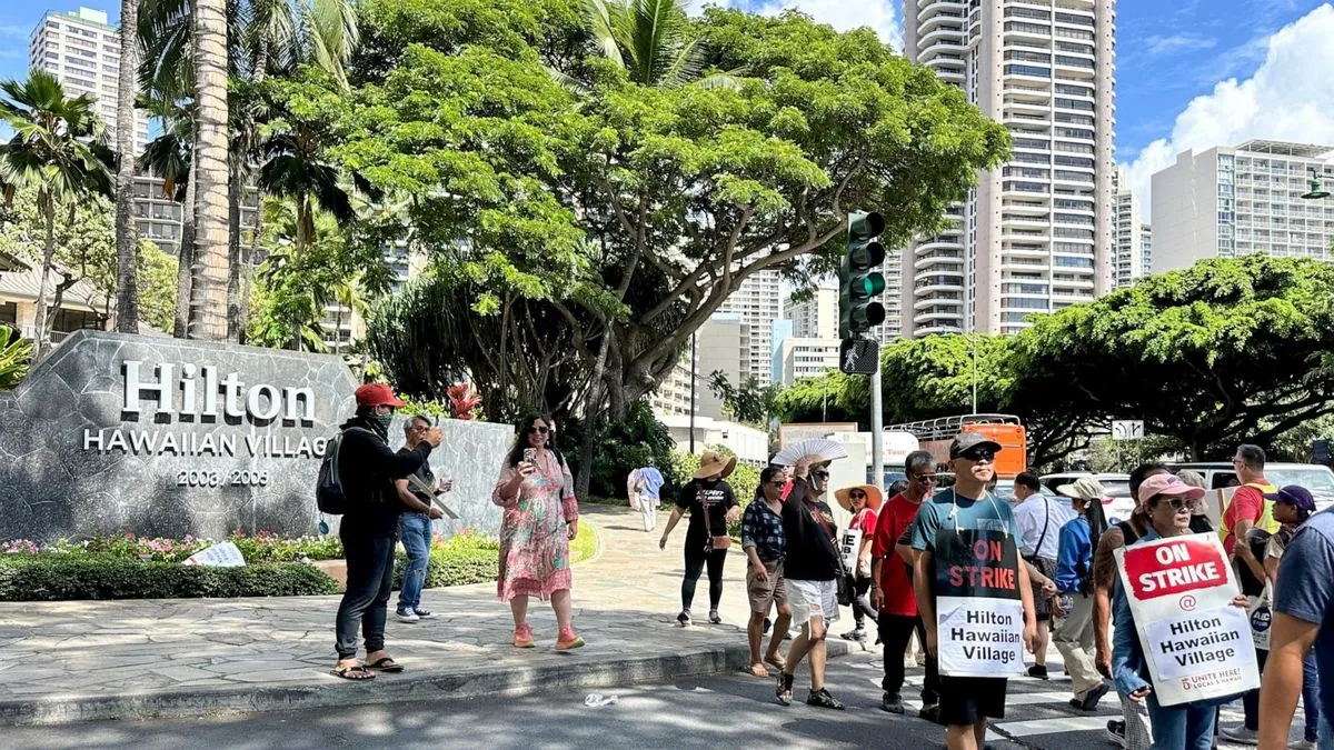 massive-strike-hits-hawaiis-largest-resort-amid-labor-unrest