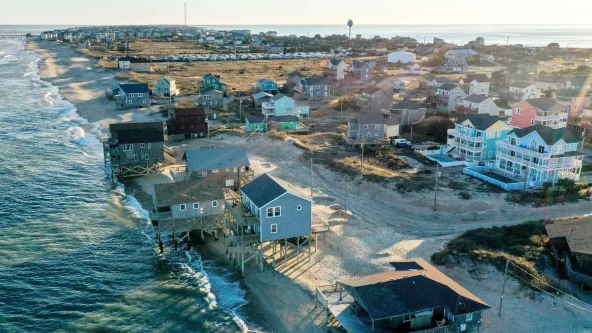 Rodanthe's Vanishing Homes: Coastal Erosion Crisis Unfolds on Outer Banks