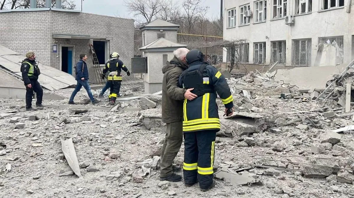 russian-strikes-on-sumy-medical-center-claim-six-lives