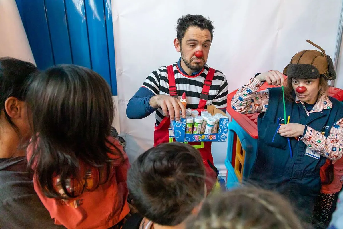 hospital-clowns-bring-laughter-to-ukrainian-children-amid-war