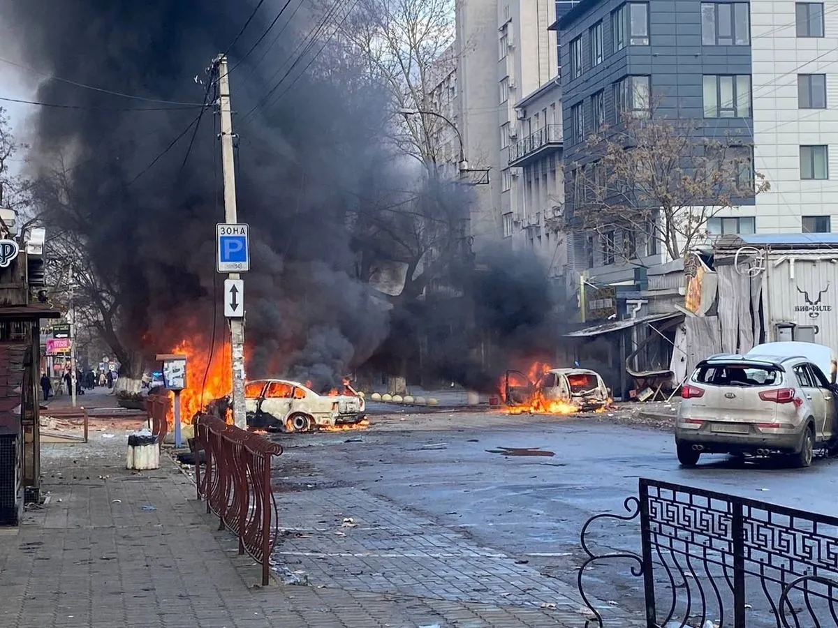 Russian Artillery Strikes Kherson Market, Killing 7 Civilians