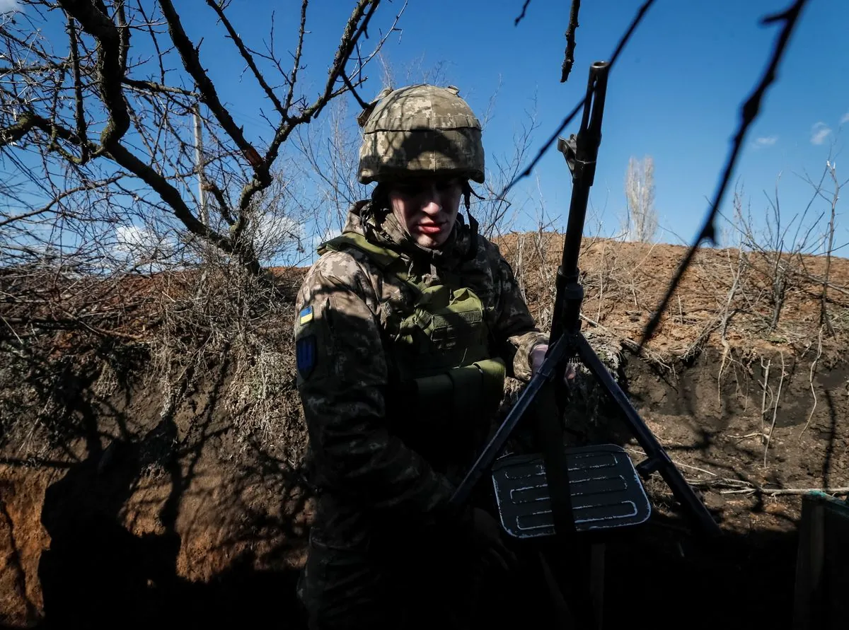 Ukrainian Forces Face Improved Russian Tactics in Donetsk Struggle