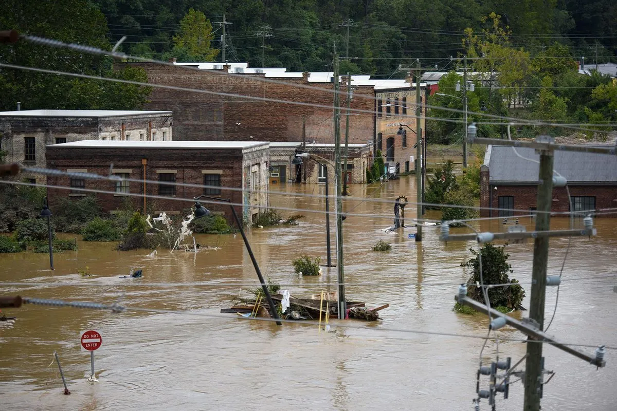 unprecedented-hurricane-devastates-asheville-despite-warnings